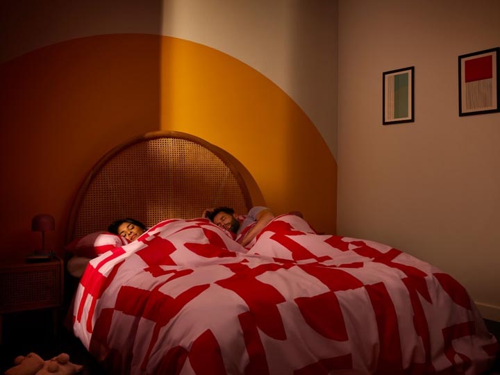 MTF Shop Samsung Klimaanlage Wärmepumpe Österreich | Erholsamer Schlaf dank der extrem leisen Samsung EHS Mono R290 Wärmepumpe, die mit natürlichem Kältemittel hocheffizient und flüsterleise für wohlige Wärme sorgt.